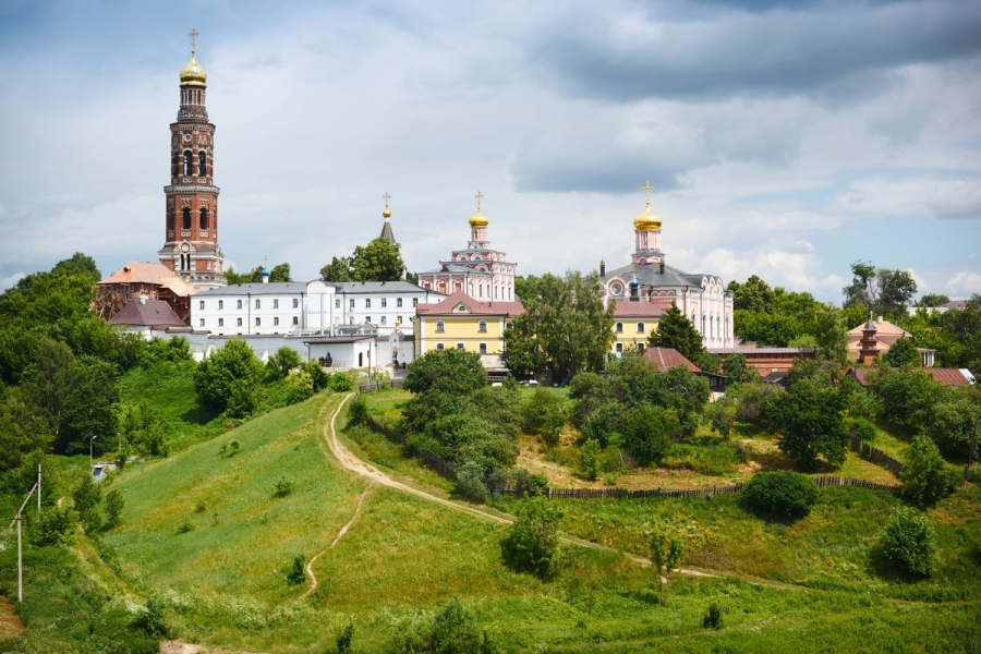 Главное изображение экскурсии - Поездка в Наровчат с посещением монастыря и пещерного комплекса